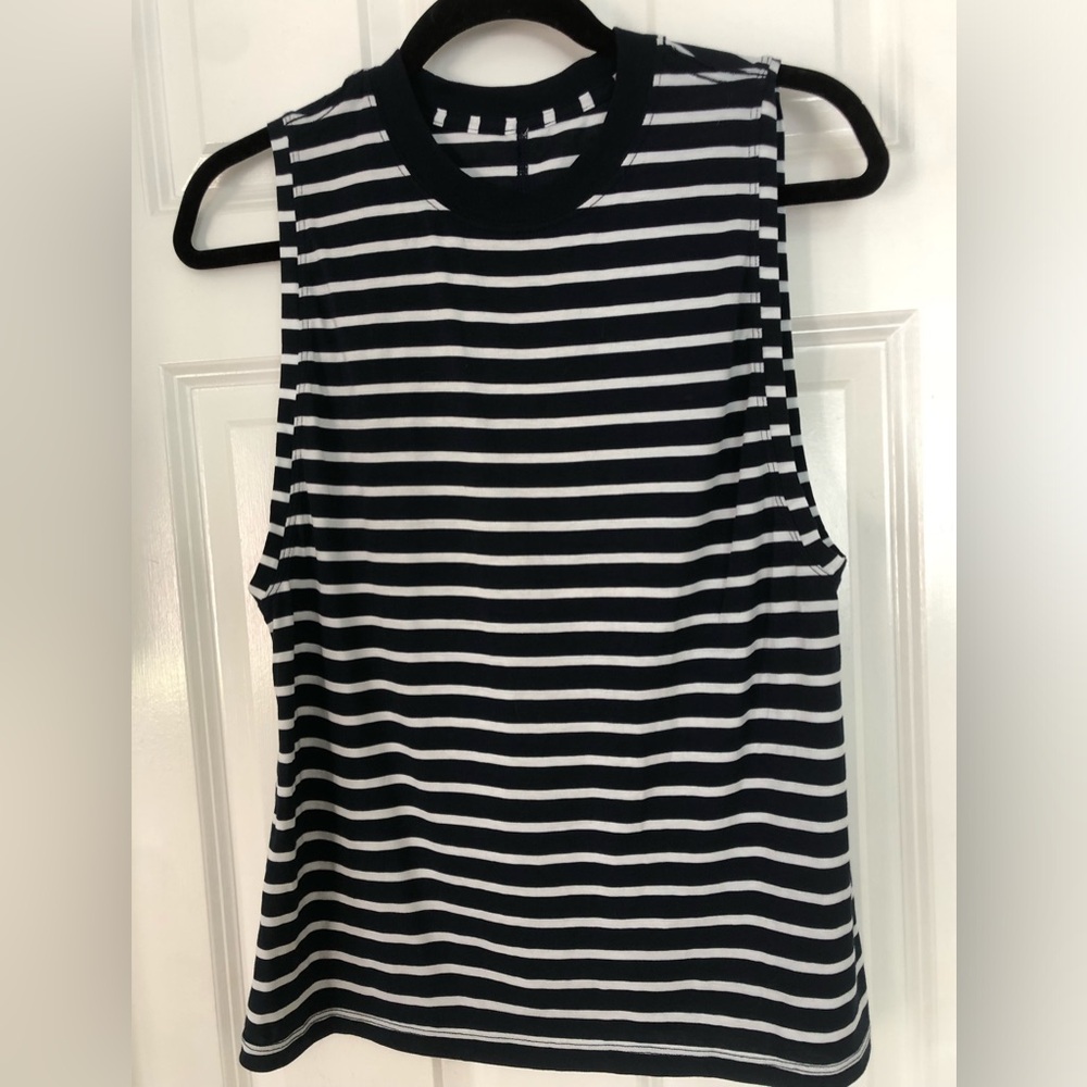 Lululemon All Yours Tank sz2